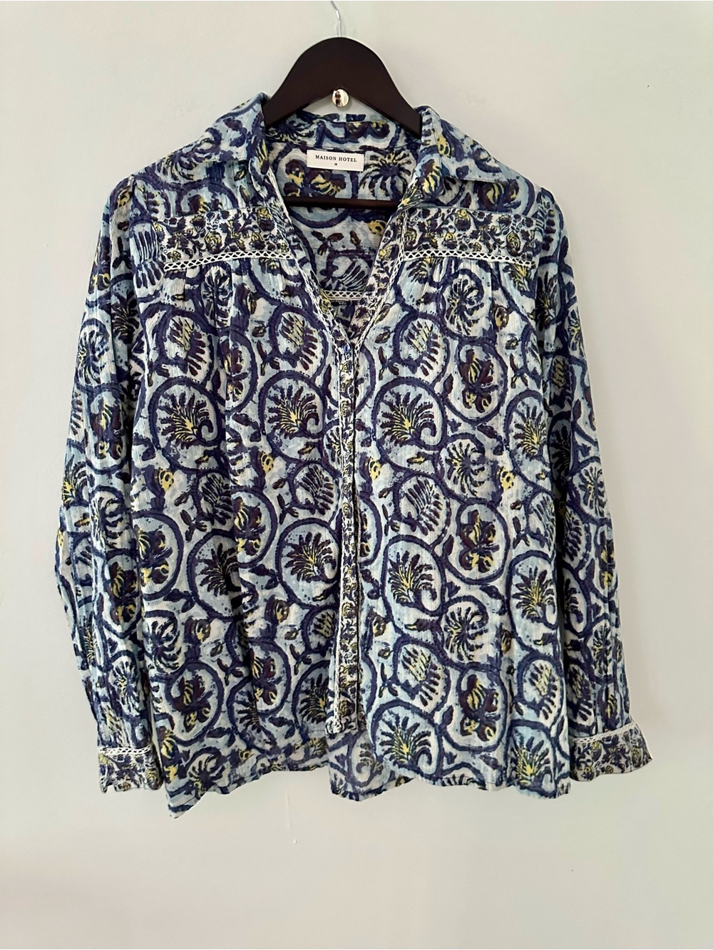 Maison Hotel Navy/purple/blue/ yellow Embroidered Women's Top
Size M